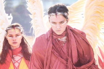 Фотография к новости: Димаш опубликовал отрывок из клипа "Любовь уставших лебедей"