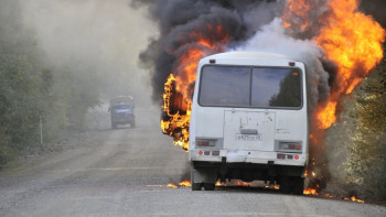 Фотография к новости: Маршрутный автобус с пассажирами загорелся в Темиртау