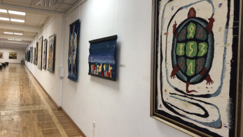 Фотография к новости: Мастер гобелена, художник-ювелир и этно-рок группа представили творческую выставку в Алматы