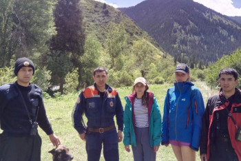 Фотография к новости: Заблудившихся в горах девушек нашли в Алматинской области