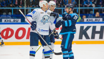 Фотография к новости: "Барыс" уступил на выезде "Сибири" в овертайме