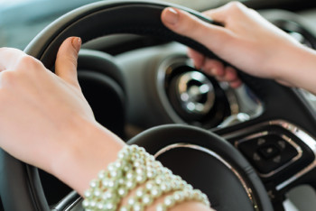 Фотография к новости: В Туркменистане женщинам запретили водить авто - СМИ