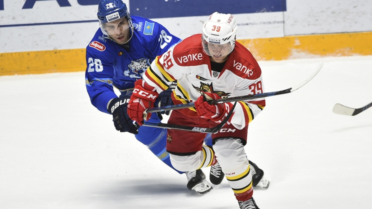  Хоккейный клуб "Барыс"