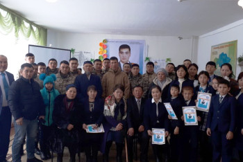 Фотография к новости: Школе присвоили имя десантника, погибшего во время коксайской трагедии 