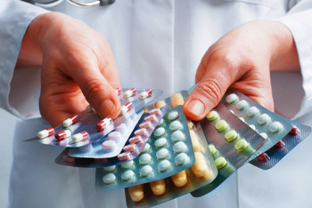 Фотография к новости: Проверить госорганы из-за перебоев поставки льготных лекарств просит омбудсмен 