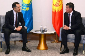 Фотография к новости: Дорожную карту сотрудничества стран обсудили Сагинтаев и Жээнбеков