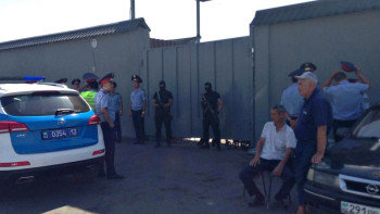 Фотография к новости: Рынок автозапчастей оцепили в Шымкенте