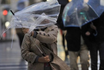 Фотография к новости: Град, гроза и шквал ожидаются в Казахстане 5 июня