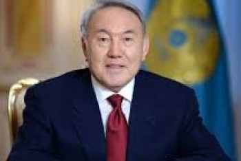 Фотография к новости: Назарбаев поздравил православных с праздником Рождества