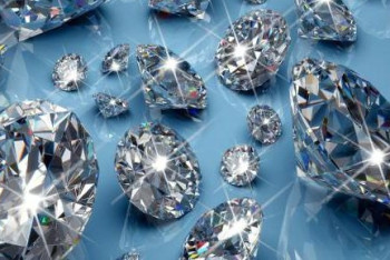 Фотография к новости: Испанец завернулся в бриллианты и был задержан в аэропорту Мехико