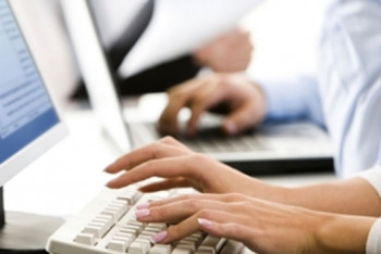 Фотография к новости: Научиться получать госуслуги самостоятельно можно в отделе №1 ЦОНа Алматы