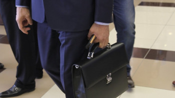 Фотография к новости: Один кадровик вместо 30 обслуживает 400 человек в Казахстане - Шаимова