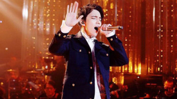 Фотография к новости: С Димашем Кудайбергеном случился неприятный казус на "Новой волне"