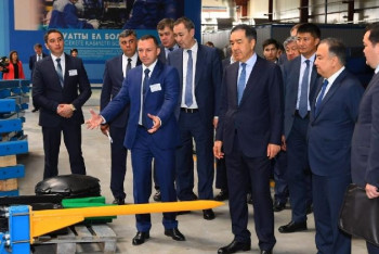 Фотография к новости: Сагинтаев проинспектировал реализацию госпрограмм в Акмолинской области