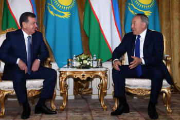 Фотография к новости: О чем беседовали по телефону Назарбаев и Мирзиёев 