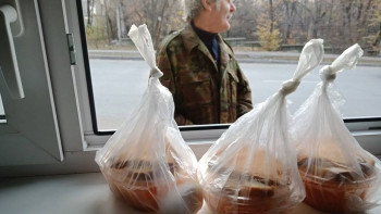 Фотография к новости: До 400 бесплатных обедов в день намерена раздавать волонтер нуждающимся алматинцам