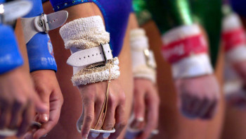 Фотография к новости: Трое казахстанцев вышли в финал Кубка мира по спортивной гимнастике