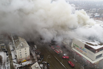 Фотография к новости: Экс-глава Госстройнадзора пыталась сбежать после трагедии в Кемерово