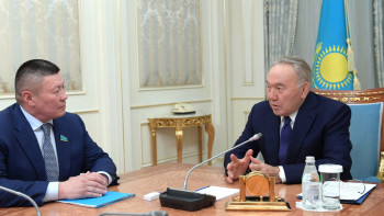 Фотография к новости: Назарбаев поздравил ветеранов Афганистана с 30-летием вывода войск