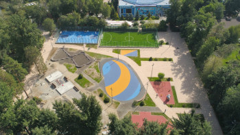 Фотография к новости: Футбольное поле и скейтодром: как преображается Центральный парк Алматы 