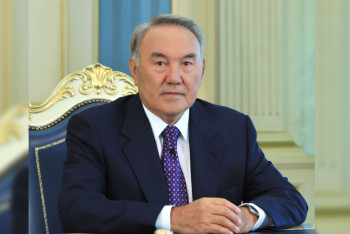 Фотография к новости: Нурсултан Назарбаев провел телефонный разговор с Петром Порошенко