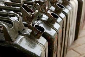 Фотография к новости: Кыргызстанец пытался провести 1,5 тонны контрабандных ГСМ через казахстанскую границу 