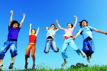 Фотография к новости: Где и как школьники смогут отдохнуть этим летом, рассказал Сагадиев