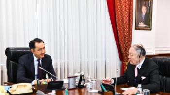 Фотография к новости: Бакытжан Сагинтаев встретился с президентом КИМЭП Чан Йан Бэнгом