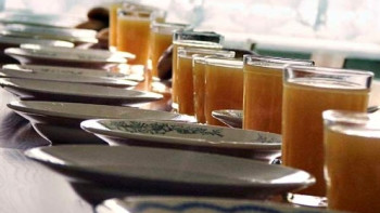 Фотография к новости: Родители столичных учеников могут наблюдать за приготовлением еды в школьных столовых онлайн  