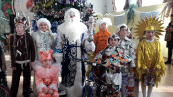 Фотография к новости: Мальчику подарили велосипед за костюм "Рухани жаңғыру" в Акмолинской области