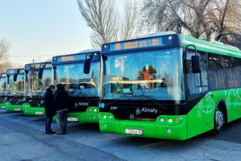 Фотография к новости: Недобросовестных перевозчиков намерен "вытиснуть с дорог" акимат Алматы