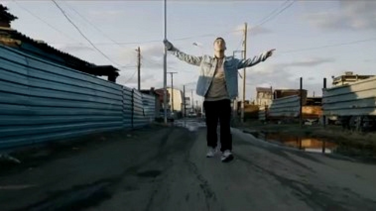  скриншот из видео