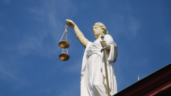 Фотография к новости: Главу военно-врачебной комиссии МВД РК осудили за взятку в Астане