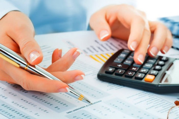 Фотография к новости: Почти вдвое сократились налоговые и таможенные проверки бизнеса в Казахстане