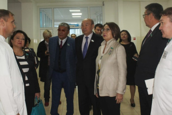 Фотография к новости: Сенаторы прибыли в Акмолинскую область, чтобы разъяснить Послание Президента