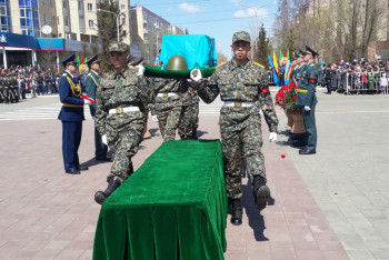 Фотография к новости: Прах погибшего под Ленинградом 76 лет назад воина захоронили в Кокшетау