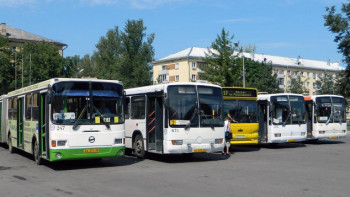 Фотография к новости: В Шымкенте можно увидеть автобусы старше 40 лет и они возят людей – депутат
