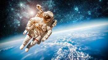 Фотография к новости: "Роскосмос" запускает проект космического туризма