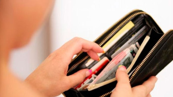 Фотография к новости: Минимальная зарплата будет устанавливаться в связи с экономическим ростом – Абылкасымова 