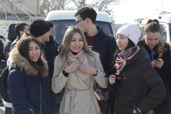 Фотография к новости: Караван "Jastar úshіn" помогает молодёжи Карагандинской области