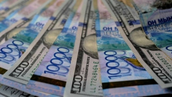 Фотография к новости: Тенге продолжает падение