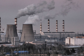 Фотография к новости: Вы думаете, что работаете просто так? – Назарбаев руководству "АрселорМиттал Темиртау"