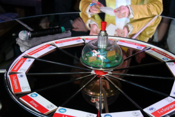 Фотография к новости: Знатоки "Что? Где? Когда?" не смогли ответить на вопрос казахстанки