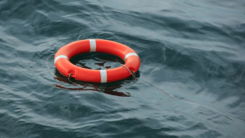 Фотография к новости: Пытавшихся переплыть водоём четверых подростков спасли в Павлодарской области 