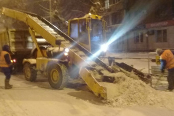 Фотография к новости: В Алматы использовано 2800 тонн противогололедного реагента