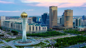 Фотография к новости: Назарбаев: Съезд лидеров мировых и традиционных религий - визитная карточка Астаны 