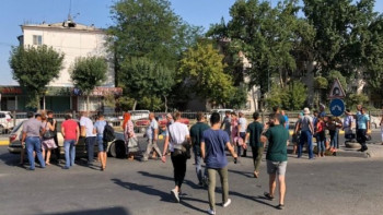 Фотография к новости: Добровольцы "U:patrol" наводят порядок на улицах Шымкента