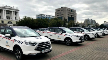 Фотография к новости: Таксопарк Астаны закупил 50 новых авто для сотрудников акимата
