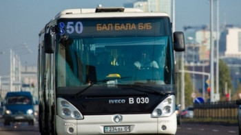 Фотография к новости: Водителя подтопленного автобуса вернули на работу – Астана LRT