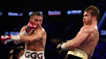 Фотография к новости: Головкин проиграл Альваресу и потерял чемпионские пояса